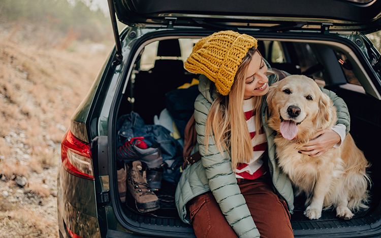 Frau mit Hund